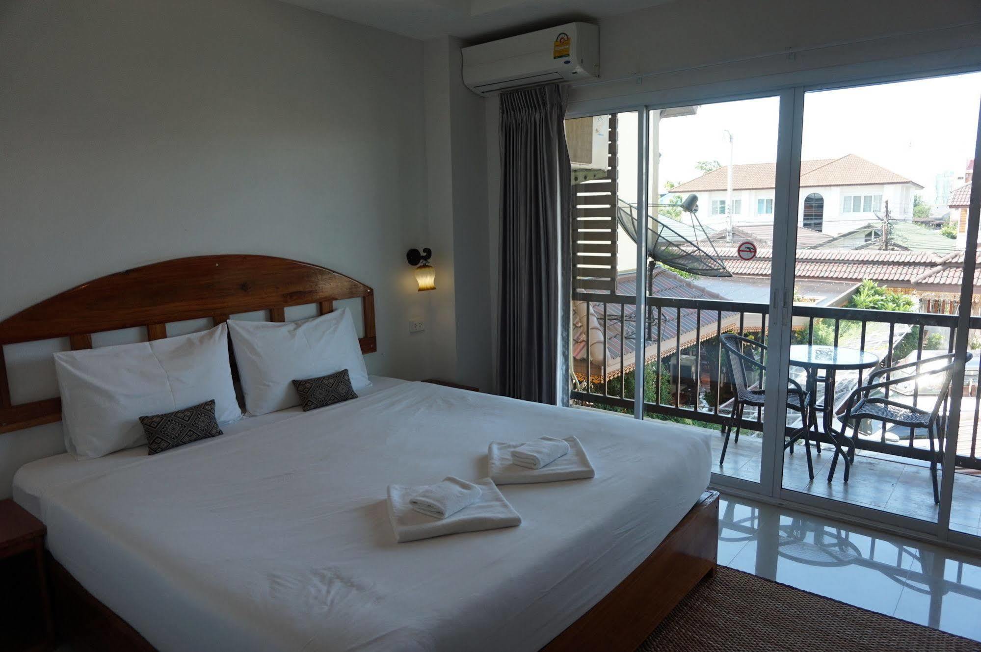 Hotel Baan Krittika Udon Thani Exterior foto